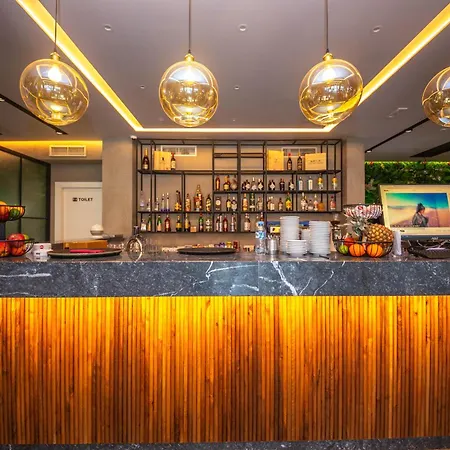 Hotell Riviera Kamez