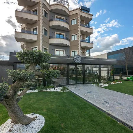 Ξενοδοχείο Riviera 4*