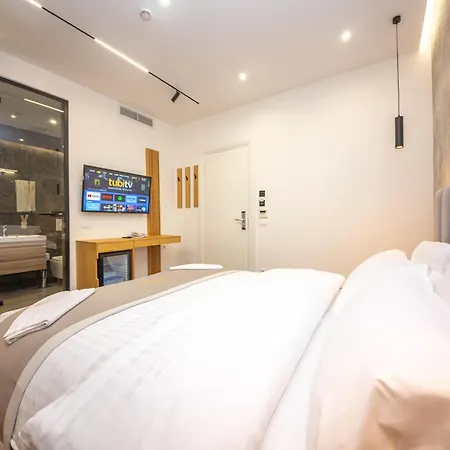 Hotell Riviera 4*