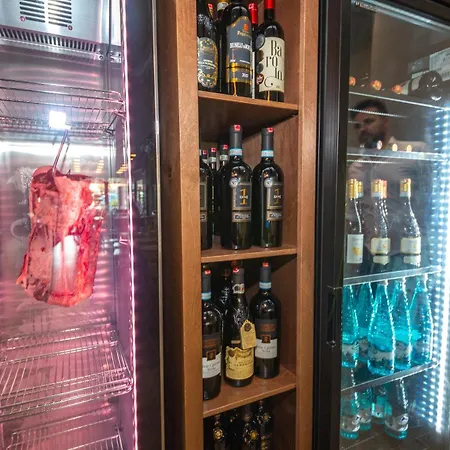 Riviera Szálloda Kamëz